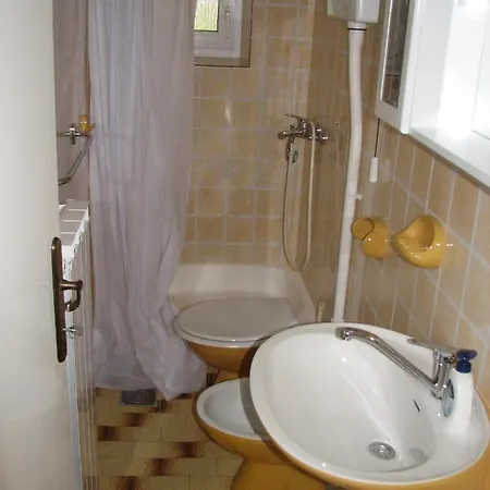 Ivica Lupic Apartmán Kampor